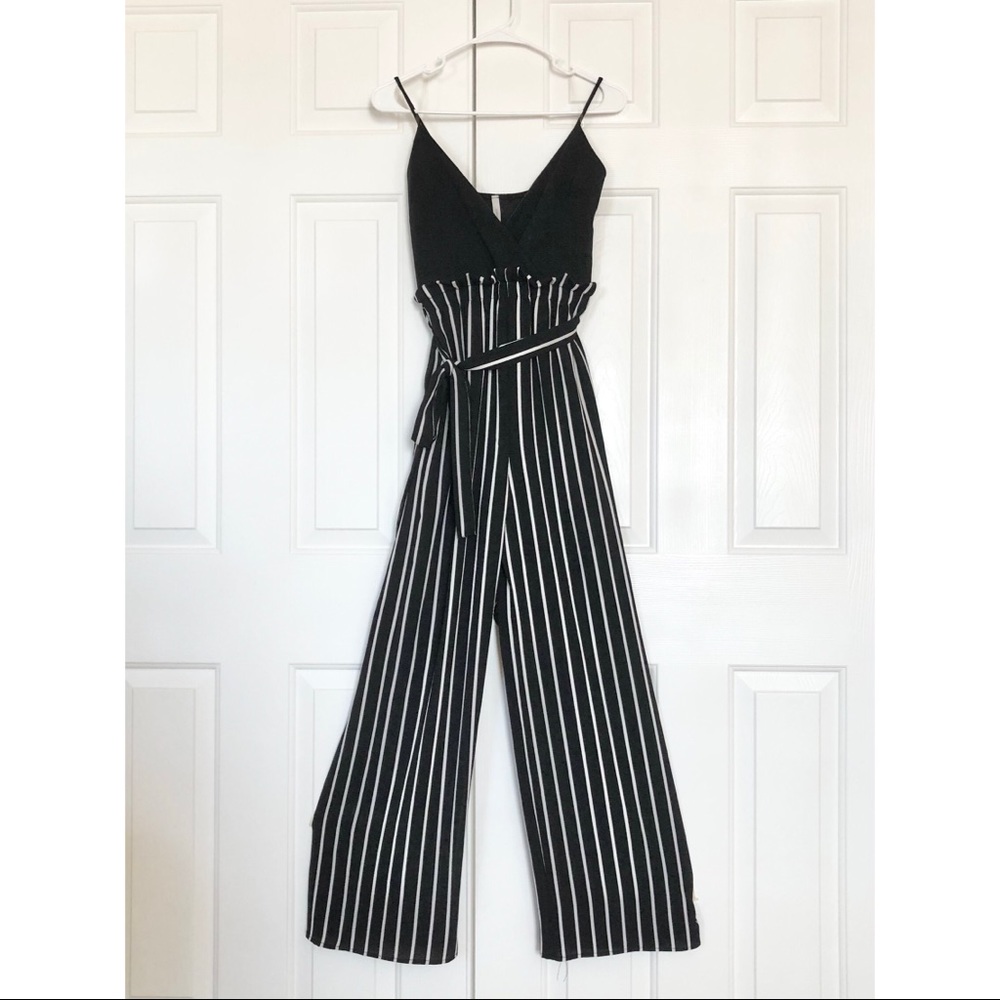 (S) LN Chocolate USA black & white Jumpsuit